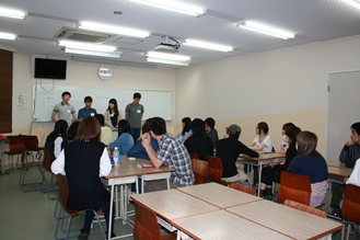 14留学生と交流①.jpg