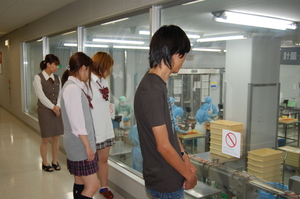総合学習で明太子工場の見学に行って来ました。